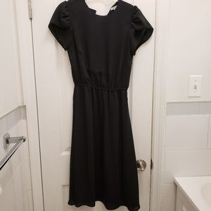 Knee-length satin-y H&M dress
